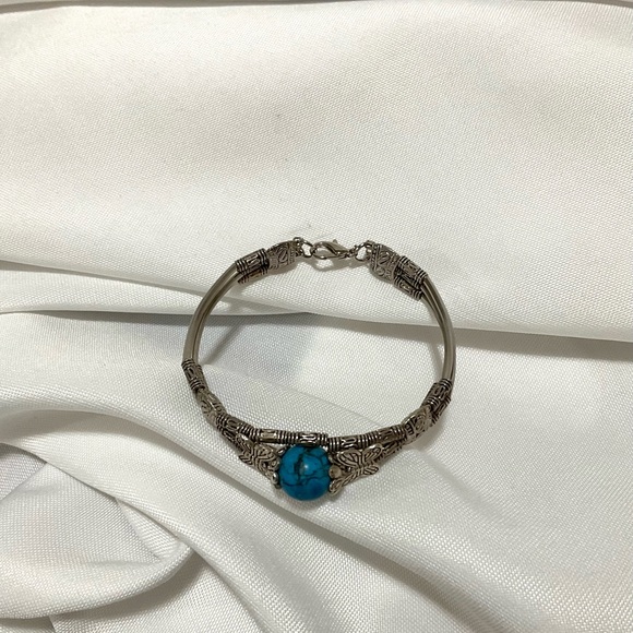 Novadab Turquoise Silver-Plated Bracelet - Picture 6 of 6